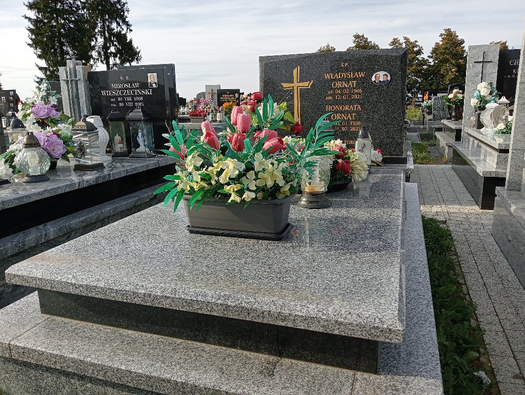 Grób Władysław Ornat